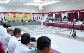 Asisten 1 Setda Kampar Hadiri Rakor Terkait Pengendalian Kebakaran Hutan dan Lahan di Provinsi Riau.