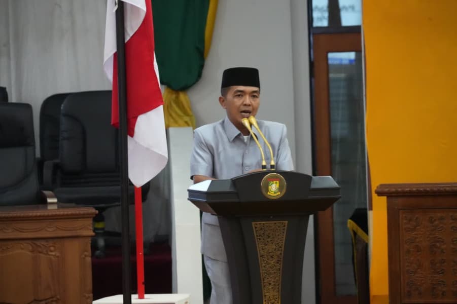 ISPU KAMPAR TEMBUS 361, UDARA MASUK LEVEL SANGAT BERBAHAYA! EKO SUTRISNO DESAK SEKOLAH DILIBURKAN, PEMKAB DIMINTA SEGERA TERAPKAN PJJ